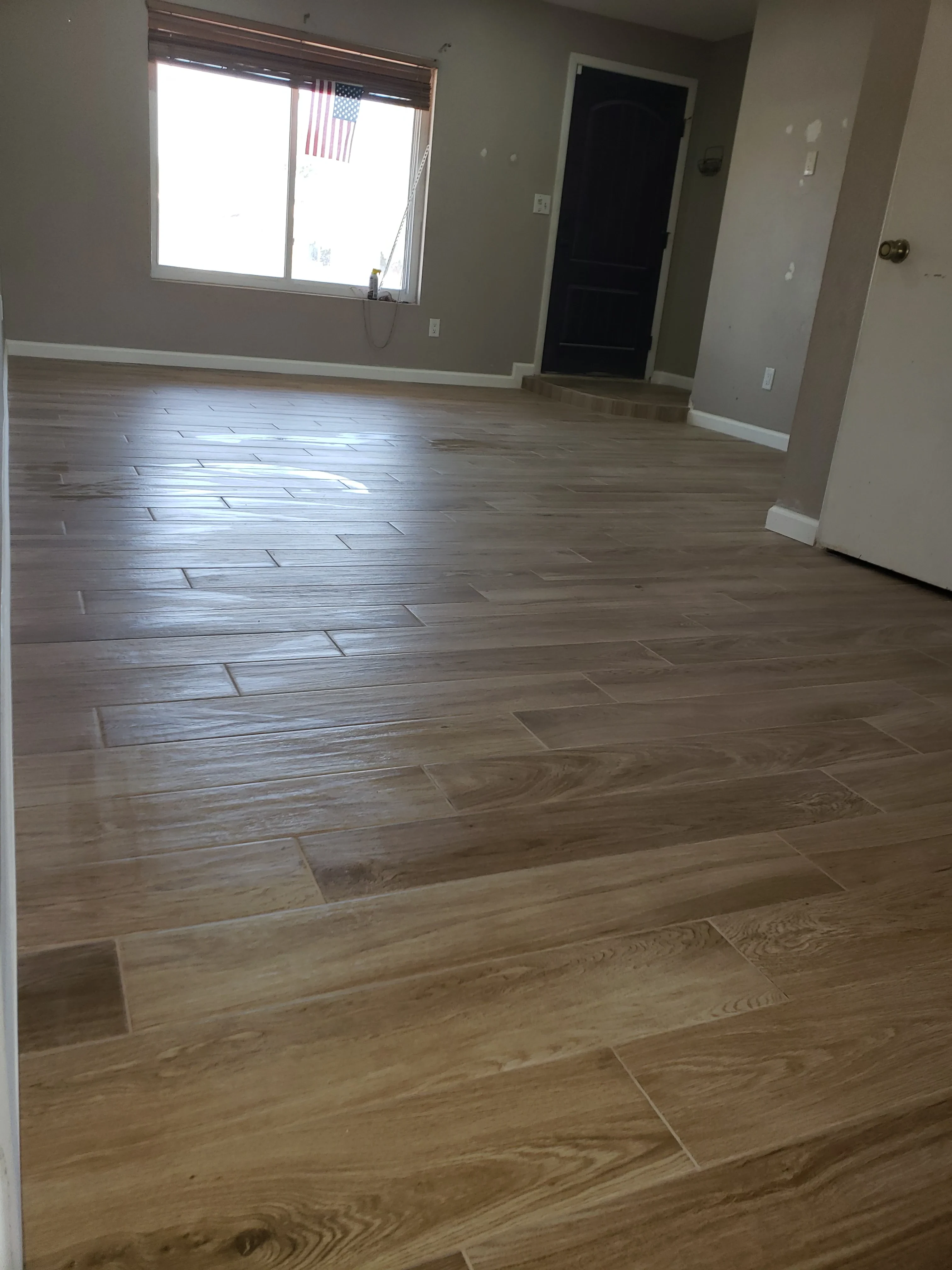 Wood-Look Porcelain Plank Floor