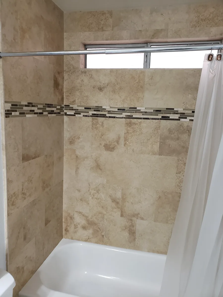 Porcelain Shower with Decorative Tile | Albaner Tile and Stone Phoenix