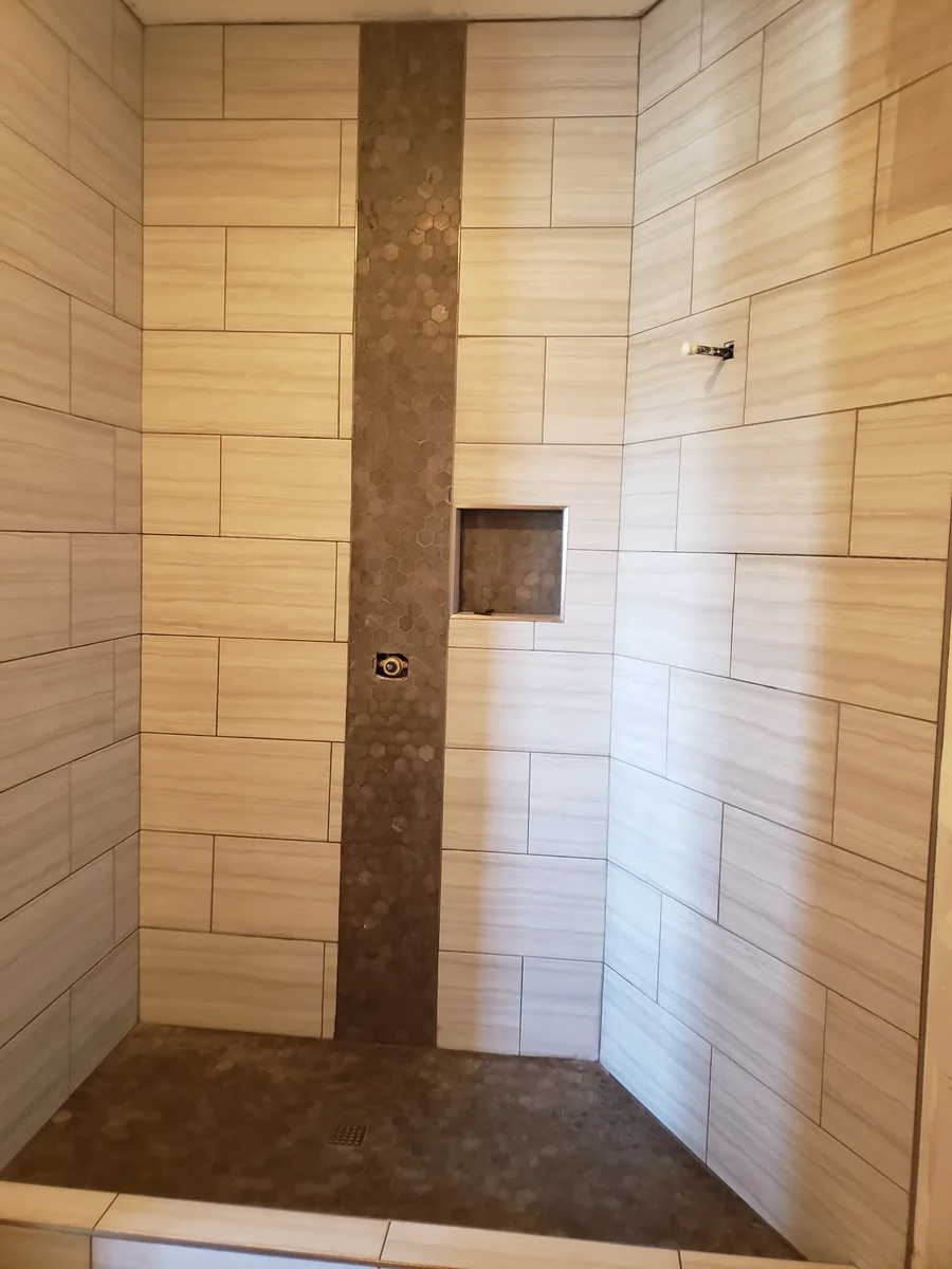 Custom Porcelain Shower with Décor | Albaner Tile and Stone Phoenix